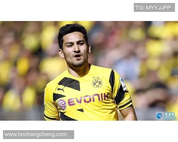 京多安的足球之路:从青涩少年到世界顶级中场的华丽蜕变 京多安的足球之路:从青涩少年到世界顶级中场的华丽蜕变