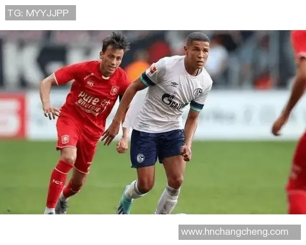 埃因霍温FC主场迎战特温特争夺荷甲关键三分之战 埃因霍温FC主场迎战特温特争夺荷甲关键三分之战