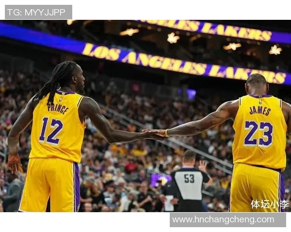 湖人对阵篮网季前赛精彩回顾与精彩瞬间分析视频合集 湖人对阵篮网季前赛精彩回顾与精彩瞬间分析视频合集