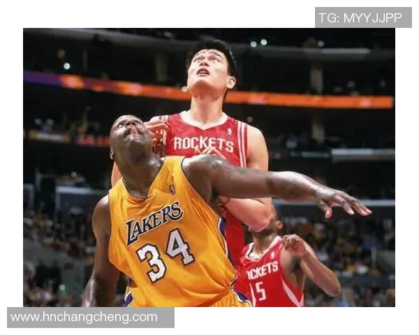 奥尼尔与录像中的姚明对决谁才是篮球巨星的真正代表