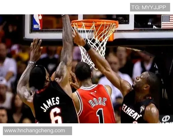 2006年NBA总决赛热火与小牛的激烈对决与历史意义解析