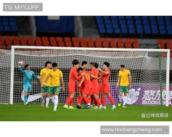 中国足球迎战卡塔尔队期待精彩对决展现球队实力与战术魅力 中国足球迎战卡塔尔队期待精彩对决展现球队实力与战术魅力