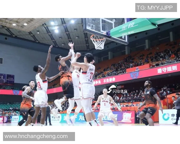 山东高速与新疆万完整对决分析期待精彩比赛展现球队实力与战术较量 山东高速与新疆万完整对决分析期待精彩比赛展现球队实力与战术较量